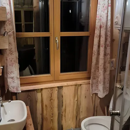 Holiday home Uriges Tinyhaus *